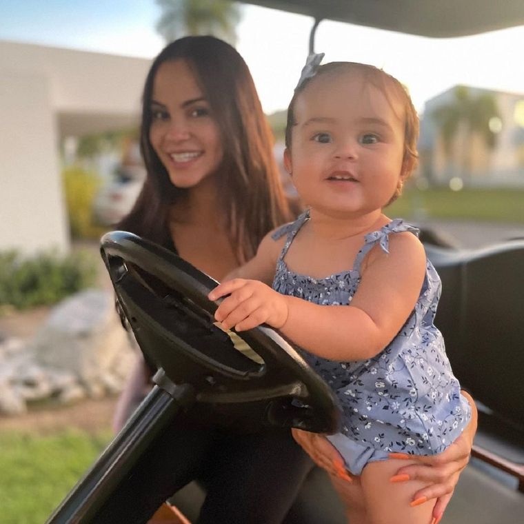 Natti Natasha y su hija