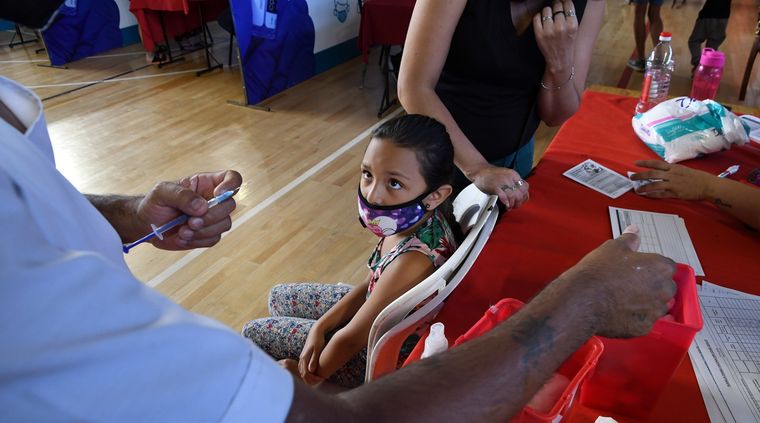 Desde el ministerio de Salud advierten un crecimiento de contagios entre los niños Foto: ALF PONCE MERCADO / MDZ