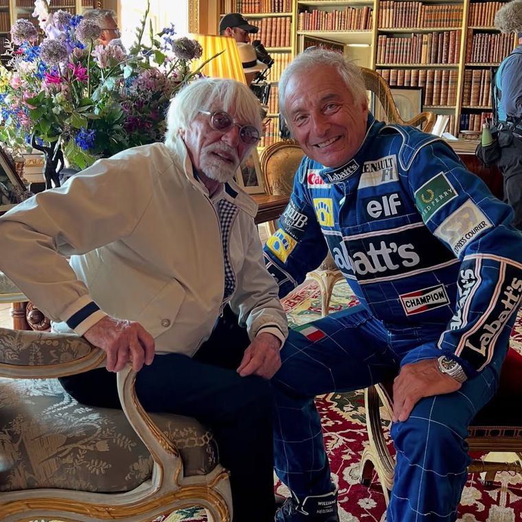 Riccardo Patrese (derecha), aquí junto a Bernie Ecclestone, tiró con munició gruesa contra Flavio Briatore y dijo que Colapinto no está seguro en Alpine. Riccardo Patrese (derecha), aquí junto a Bernie Ecclestone, tiró con munició gruesa contra Flavio Briatore y dijo que Colapinto no está seguro en Alpine. 