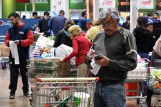 En virtud de remarcaciones constantes al ritmo de la inflación, comercios aplicaron un ingenioso sistema Foto: ALF PONCE MERCADO / MDZ