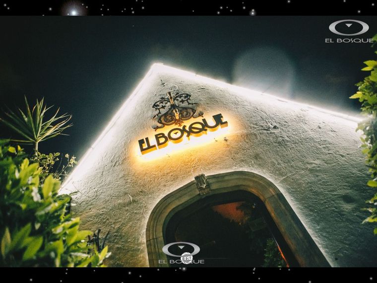 La emblemática puerta de El Bosque. La emblemática puerta de El Bosque.