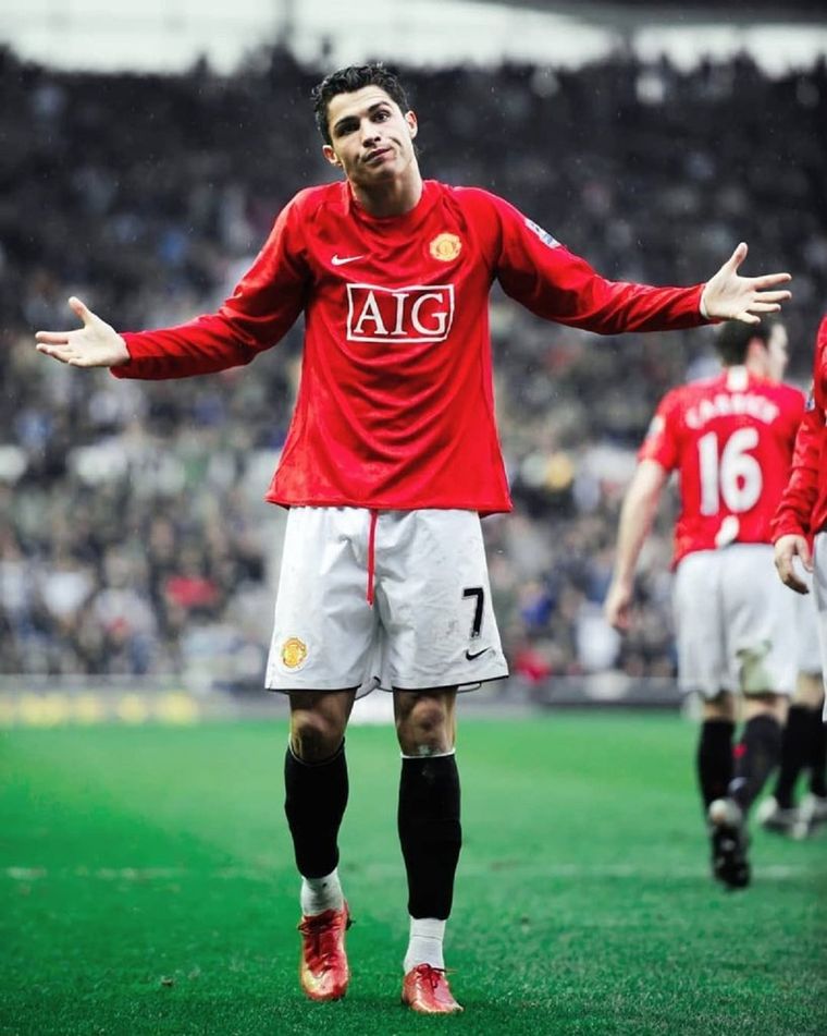 Cristiano revolucionó las redes con su llegada al United. Foto: @vishy_united