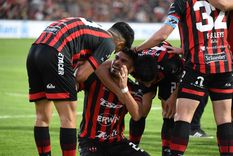 Patronato goleó a Boca en Paraná. Foto: Télam