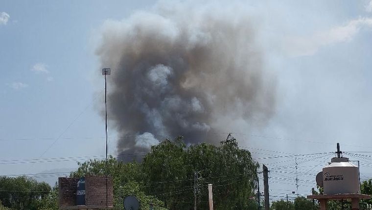 El incendio sobre el basural del Campo Papa