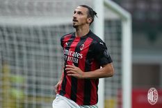 Zlatan Ibrahimovic está por cumplir 40 años. Foto: @acmilan
