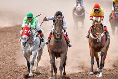 Stephen South (centro) participará de uno de los clásicos de la súper jornada de hoy en San Isidro. Stephen South (centro) participará de uno de los clásicos de la súper jornada de hoy en San Isidro.