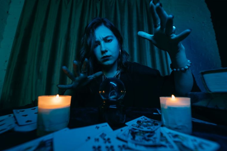 El martes 13: una fecha que asusta a varios. Foto: Freepik.es