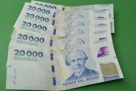 La frecuencia de ajuste salarial se está moderando frente a la desaceleración de la inflación, lo que está llevando a las empresas a optar por períodos más largos entre ajustes. Foto: Juan Mateo Aberastain Zubimendi / MDZ.