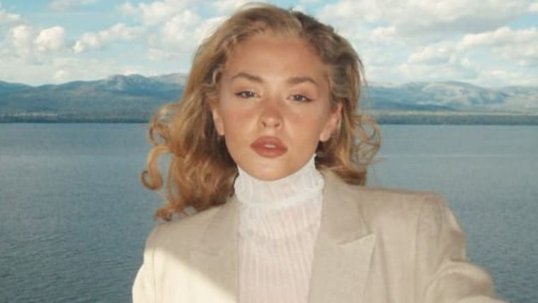 La joven artista fue duramente criticada por su presentación.