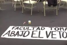 Se inició una toma de al menos dos días en la Facultad de Psicología y Letras de la UBA. Se inició una toma de al menos dos días en la Facultad de Psicología y Letras de la UBA.