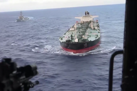 persecucion en altamar: estados unidos intercepto un buque petrolero en el oceano indico persecucion en altamar: estados unidos intercepto un buque petrolero en el oceano indico