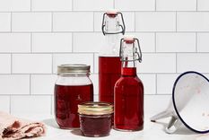 Foto: Wine Magazine https://www.winemag.com/2021/04/10/diy-homemade-vinegar-leftover-wine/