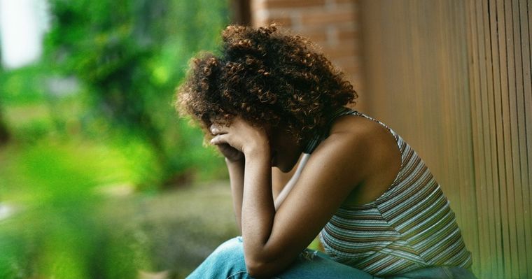 Japón en 2021 creó el Ministerio de la Soledad y el Aislamiento destinando fondos a la prevención del suicidio de personas afectadas por esta problemática. Japón en 2021 creó el Ministerio de la Soledad y el Aislamiento destinando fondos a la prevención del suicidio de personas afectadas por esta problemática.