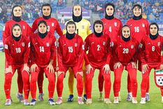 Se cree que cinco miembros de la selección femenina de fútbol de Irán pidieron asilo en Australia.