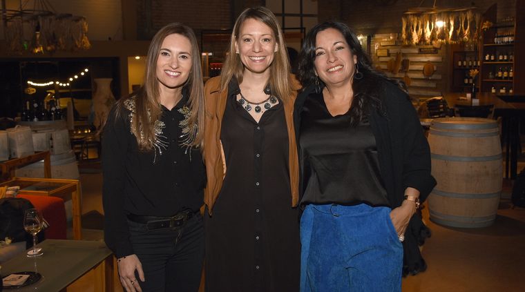 Vanesa Tornaghi, Giovanna Yannelli y Viviana Valverde. Foto: Gentileza