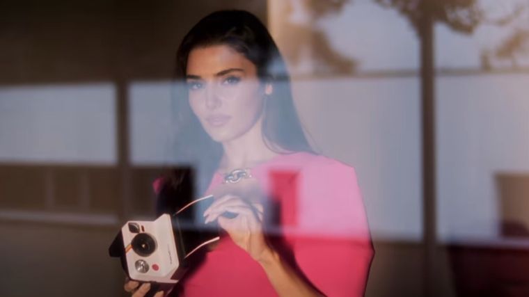 Hande Erçel Por Nocturne Foto: @nocturne / @alirizaozdemir