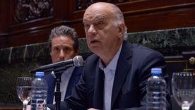 Néstor Grindetti dejará de ser jefe de Gabinete porteño. Detrás, su sucesor, el actual vice, Gabriel Sánchez Zinny. Foto: Legislatura CABA
