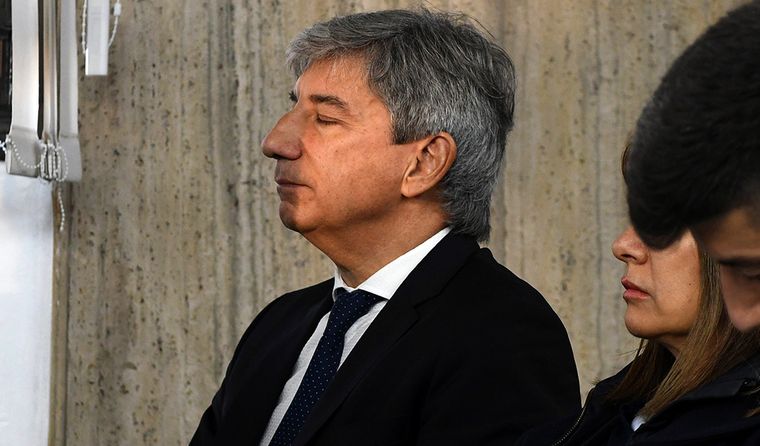 El exjuez federal Walter Bento fue condenado, junto a otros 16 implicados, por el Tribunal Oral Federal 2 en el cierre de la megacausa que sacudió a la provincia.