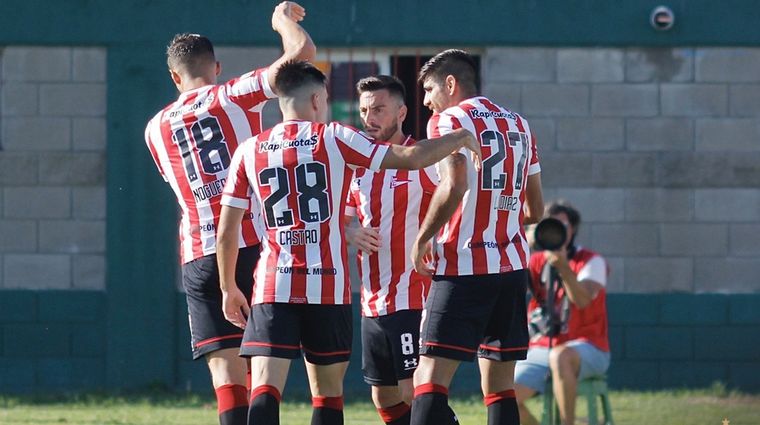 El mendocino fue el primer jugador de Estudiantes en marcar un gol en el renovado estadio Uno. El mendocino fue el primer jugador de Estudiantes en marcar un gol en el renovado estadio Uno.