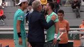 La discusión entre ambos jugadores se produjo en la red al finalizar el partido.