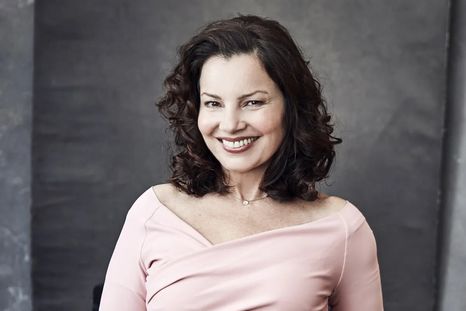 Fran Drescher, un referente de estilo y moda para mujeres mayores de 60 años. Foto: Instagram