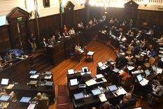 detras de la euforia legislativa, se demoran los resultados en sectores clave