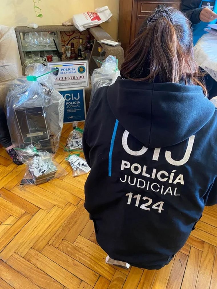 El acusado fue imputado por abuso sexual gravemente ultrajante, producción y tenencia de material de abuso sexual infantil Foto: NA