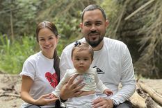 Foto: https://peopleenespanol.com/celebridades/natti-natasha-y-su-hija-vida-se-reunieron-con-raphy-pina-en-prision/