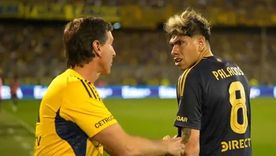El chileno Palacios le recriminó el cambio a Úbeda en Rosario Central-Boca.