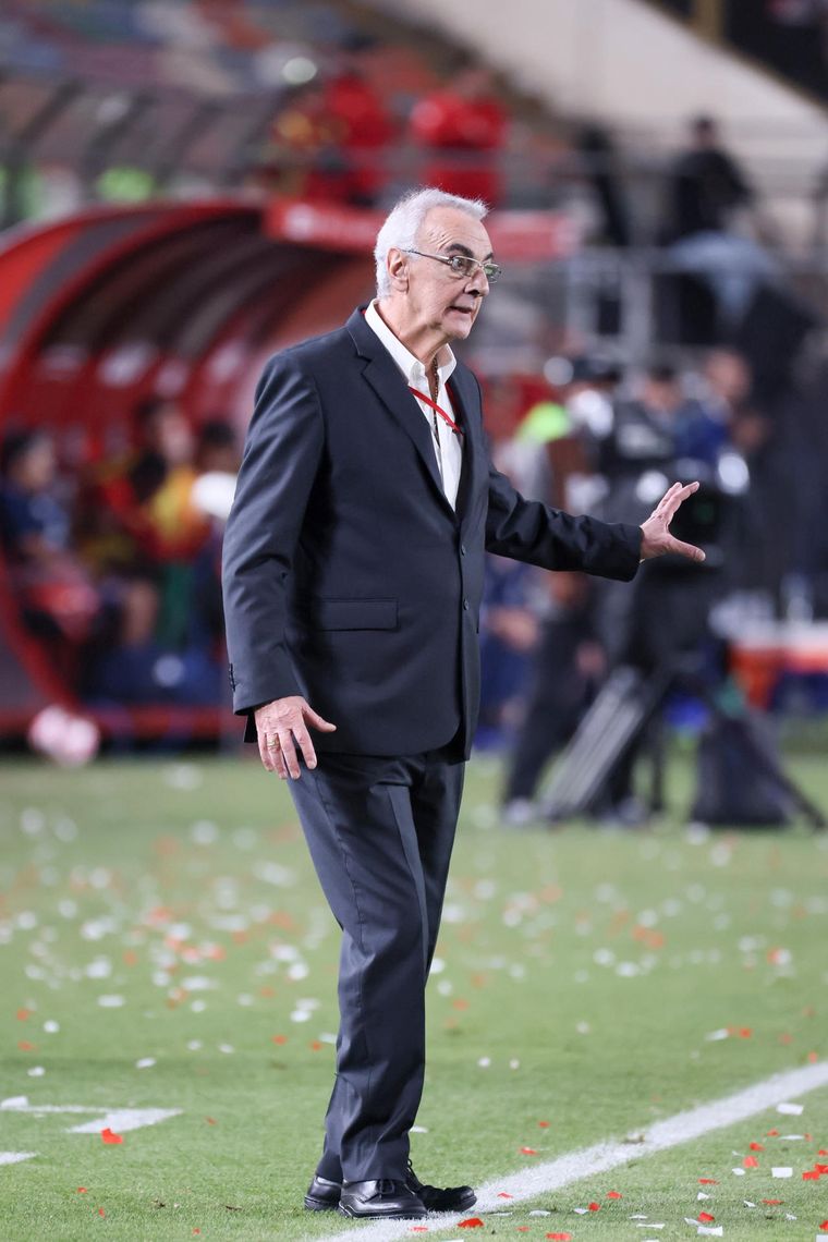 Fossati dejó de ser entrenador de Perú en diciembre. Foto: EFE