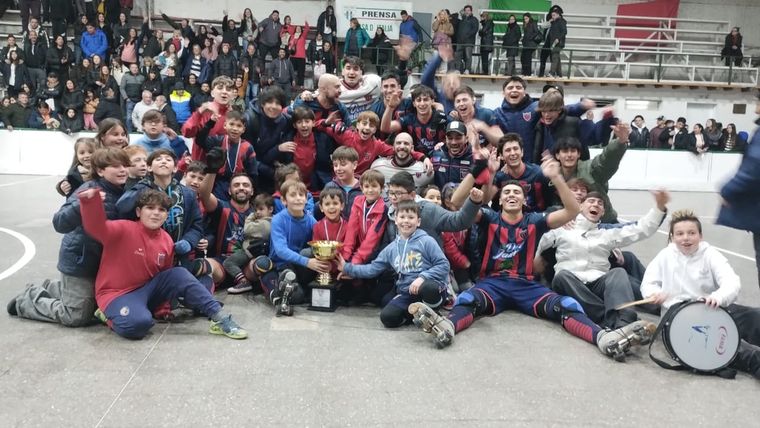 Andes Talleres le ganó la final a Casa de Italia en el Este. Andes Talleres le ganó la final a Casa de Italia en el Este.