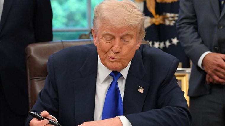 El Gobierno de Trump revocó la protección a abortos de emergencia impuesta por su antecesor, Joe Biden.