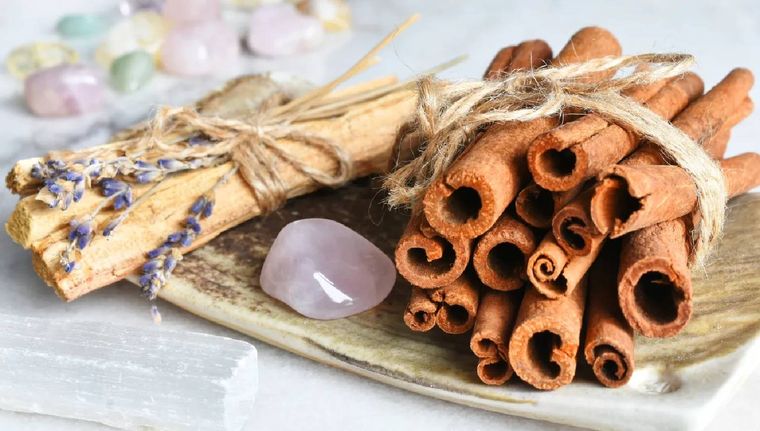 El ritual de la canela para alejar las malas energías (Shutterstock). Foto: Archivo MDZ