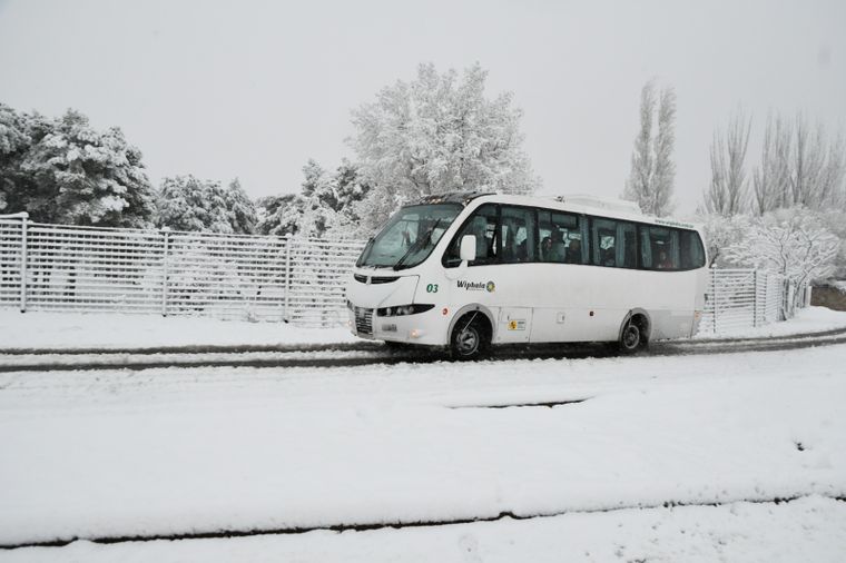 Las nevadas volverán a la cordillera y al Valle de Uco durante el fin de semana, ofreciendo la posibilidad de paisajes invernales y mejoras para los centros turísticos de Mendoza.