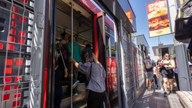 Sumaron otro parador inteligente en una zona de mucha afluencia. Sumaron otro parador inteligente en una zona de mucha afluencia.