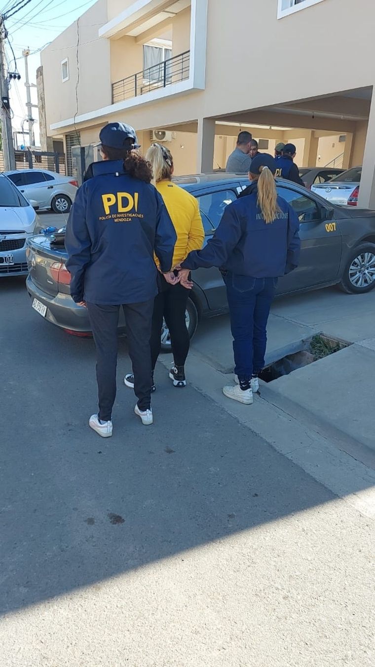 La mujer fue detenida en un barrio privado