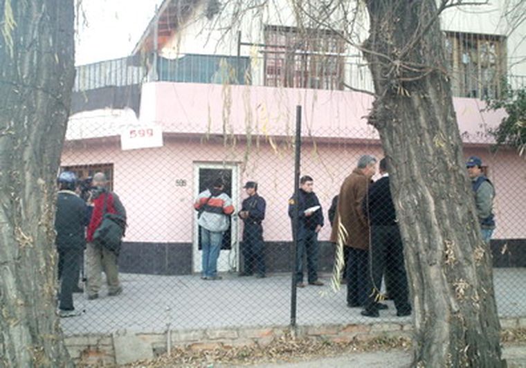 El hijo de la médica vivía en esta casa, donde funcionaba un consultorio. Foto: MDZ