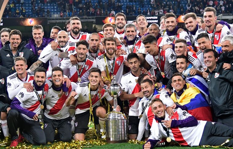Santiago Sosa El futbolista que fue campeón con River en Madrid fue sancionado por insultos homofóbicos.