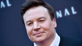 Mike Myers sorprendió con su transformación