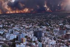 Un dantesco incendio consume las sierras en cercanías de la ciudad de Villa Carlos Paz Foto: Captura de video Instagram @fedekrypner