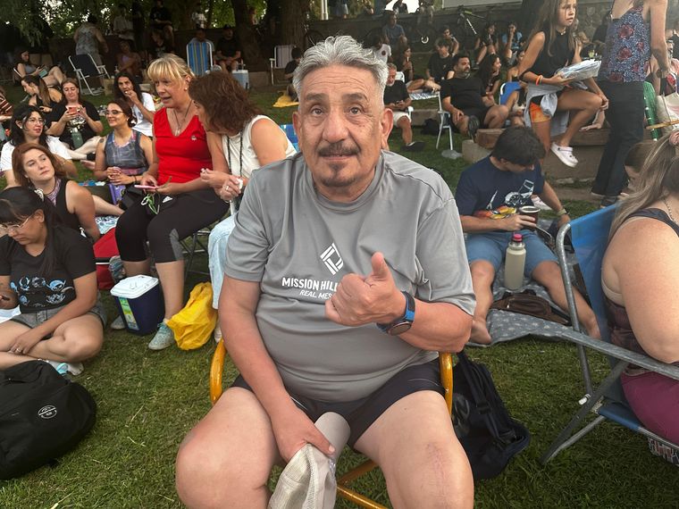 Nicolás Molina listo para el espectáculo. Nicolás Molina listo para el espectáculo.