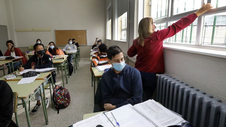 La DGE difundió un protocolo para sostener la presencialidad de las clases Foto: La Voz de Galicia
