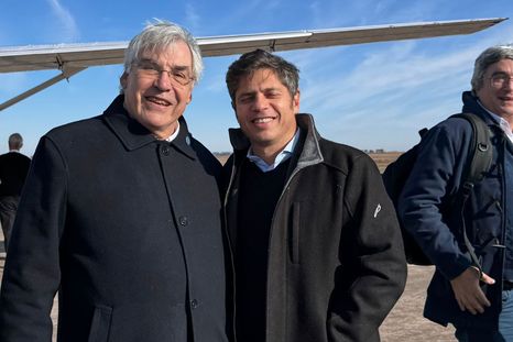 El intendente de General Villegas, Gilberto Alegre, con Axel Kicillof. El intendente de General Villegas, Gilberto Alegre, con Axel Kicillof.
