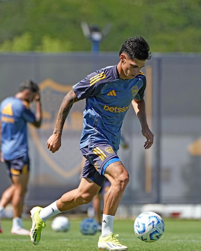Boca negocia la cesión de Brian Aguirre a Estudiantes. Boca negocia la cesión de Brian Aguirre a Estudiantes.