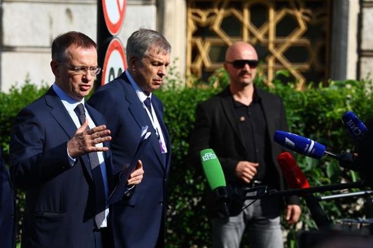 Tras finalizar la reunión en Estambul, la delegación rusa declara ante la prensa local. El canciller insistió en el objetivo de discutir los preparativos para una posible cumbre a nivel de líderes.
