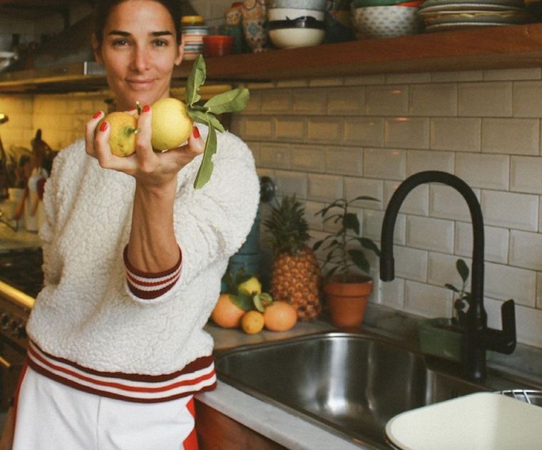 Juanita disfruta de cocinar y lo comparte con sus seguidores. Foto: Instagram.