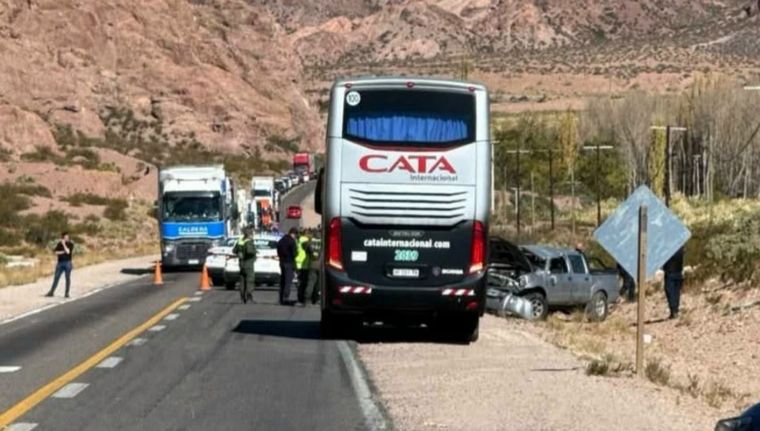 La escena del vuelco sobre la ruta 7. Foto: Gentileza.