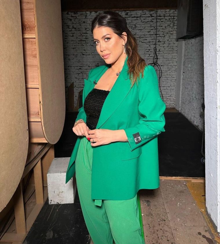 Dos apuestas con un mismo color tendencia, de la mano de Wanda Nara y Karina Mazzocco Foto: Instagram