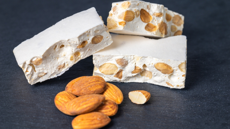 El secreto de la receta está en el punto justo del almíbar. El secreto de la receta está en el punto justo del almíbar.