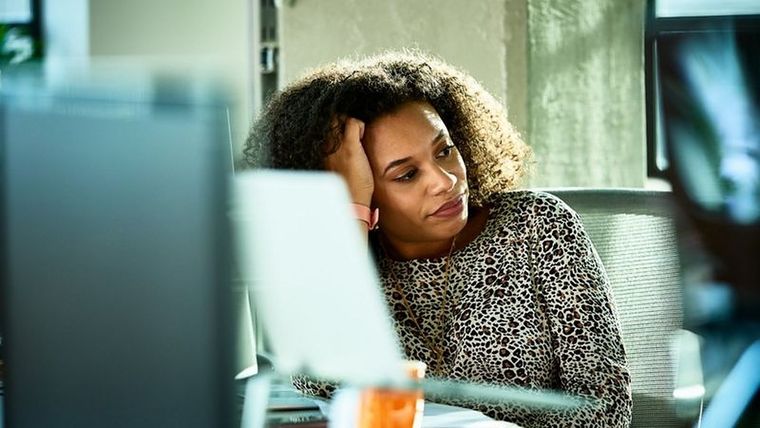 ¿Te sientes meh? Puede que tengas languidez. Foto: GETTY IMAGES